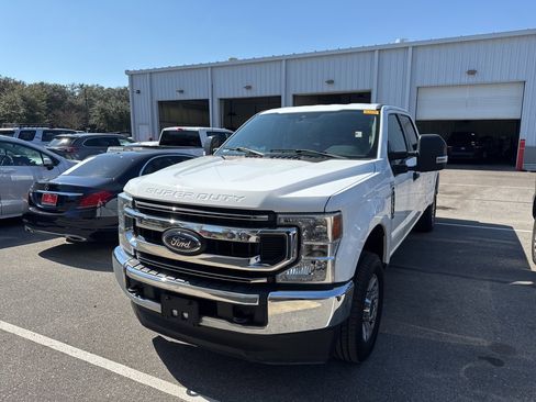 Used 2022 Ford F250 XLT image 1