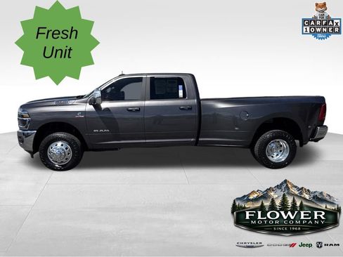 Used 2025 RAM 3500 Laramie w/ Max Tow Package AWD/4WD image 2