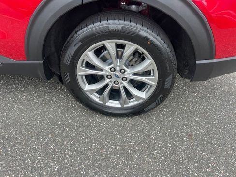 Certified 2022 Ford Explorer Limited w/ Equipment Group 301A image 33