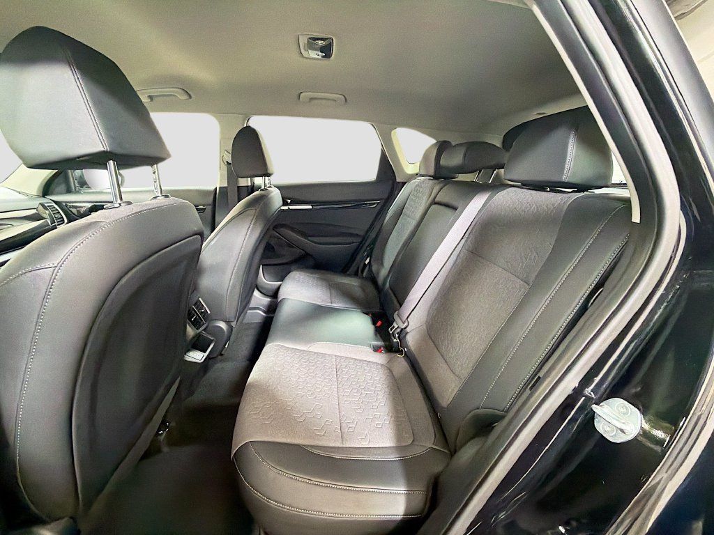 Used 2024 Kia Seltos S AWD/4WD image 25