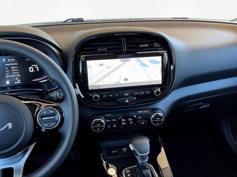 Used 2024 Kia Soul S image 10