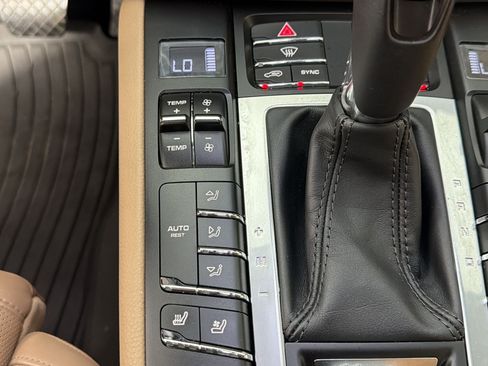 Certified 2021 Porsche Macan S w/ Premium Package Plus AWD/4WD image 13