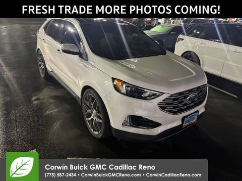 Used 2023 Ford Edge Titanium w/ Class II Trailer Tow Package image 2