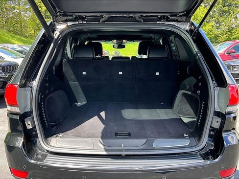 Used 2019 Jeep Grand Cherokee Limited AWD/4WD image 7
