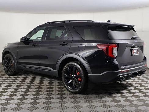 Used 2022 Ford Explorer ST w/ Equipment Group 401A image 11