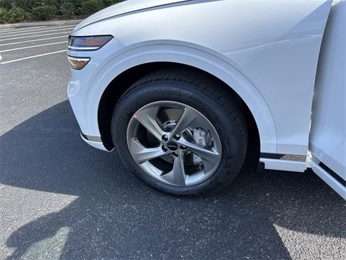 New 2026 Genesis GV70 2.5T Select image 32