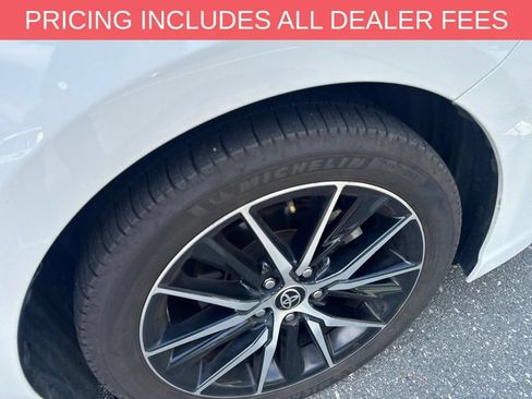 Used 2022 Toyota Camry SE FWD image 9