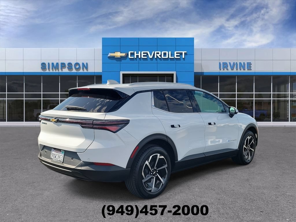 Used 2026 Chevrolet Equinox EV LT FWD image 8