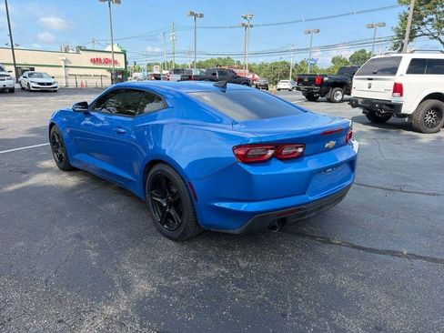 Used 2024 Chevrolet Camaro LT RWD image 2