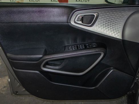 Used 2024 Kia Soul LX w/ Option Group 015 image 10