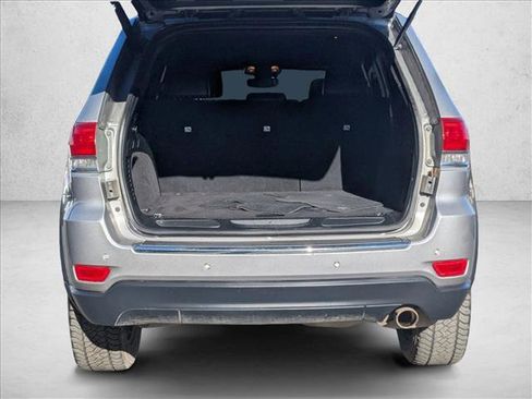 Used 2019 Jeep Grand Cherokee Limited image 6