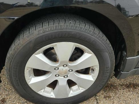 Used 2011 Subaru Outback 2.5i Limited image 29