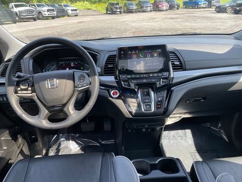 Used 2023 Honda Odyssey Elite image 14