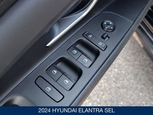 Certified 2024 Hyundai Elantra SEL FWD image 12