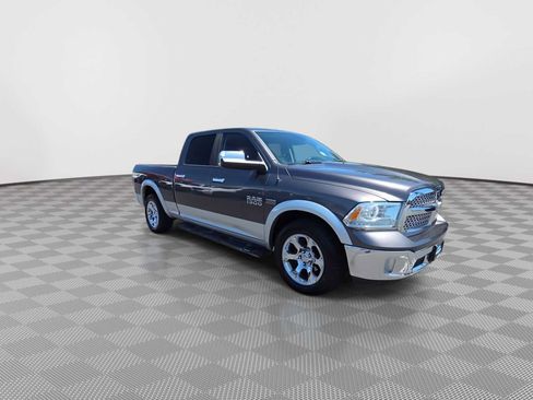 Used 2014 RAM 1500 Laramie AWD/4WD image 2