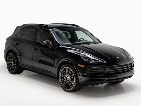 Used 2020 Porsche Cayenne AWD/4WD image 6