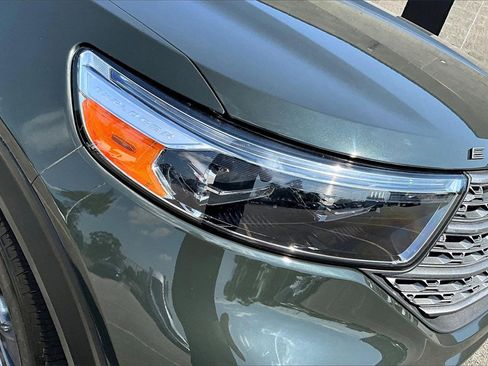 Certified 2022 Ford Explorer XLT w/ Equipment Group 202A image 29