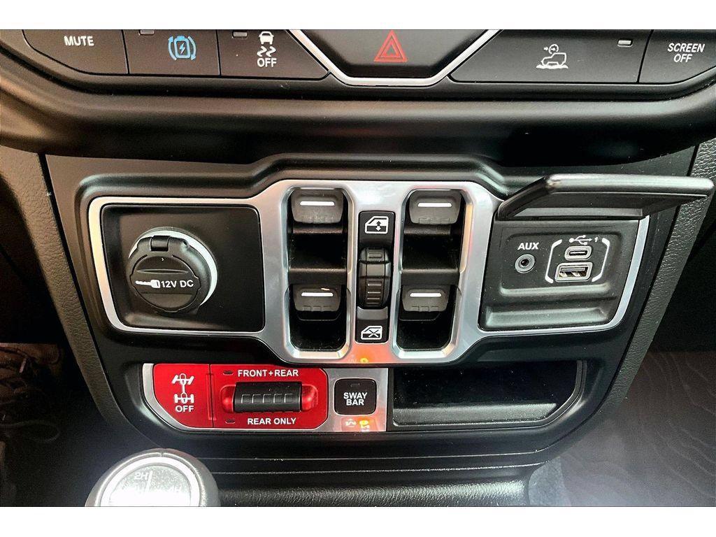 Used 2022 Jeep Wrangler Unlimited Rubicon 4xe w/ Cold Weather Group AWD/4WD image 26