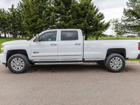 Used 2019 Chevrolet Silverado 2500 LTZ w/ Duramax Plus Package AWD/4WD image 8