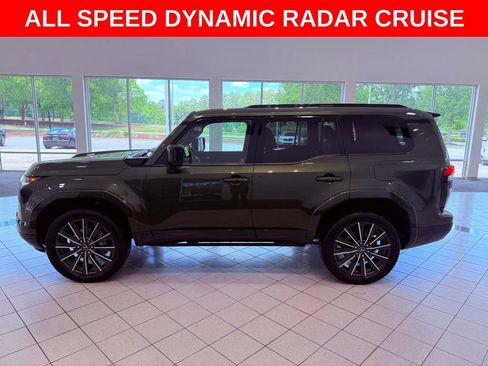 Used 2024 Lexus GX 550 w/ Accessory Package (Z1) AWD/4WD image 4