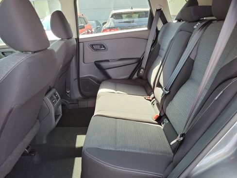 Used 2021 Nissan Rogue S FWD image 9