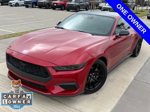 Used 2024 Ford Mustang Coupe image 4
