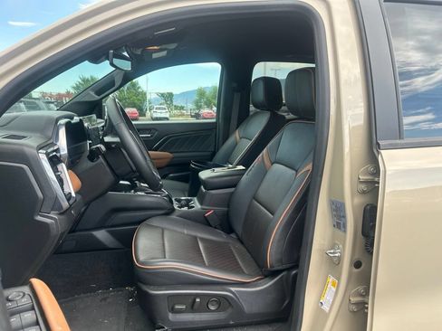 Used 2023 GMC Canyon AT4 w/ AT4 Premium Package AWD/4WD image 19