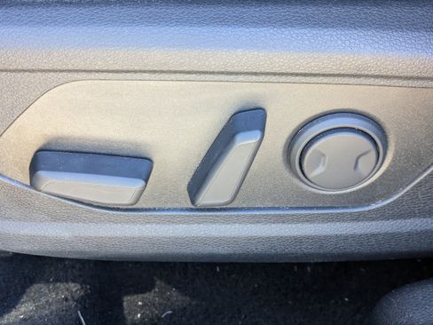 Used 2024 Kia Sportage EX FWD image 20
