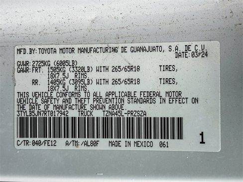 Used 2024 Toyota Tacoma TRD Sport image 32