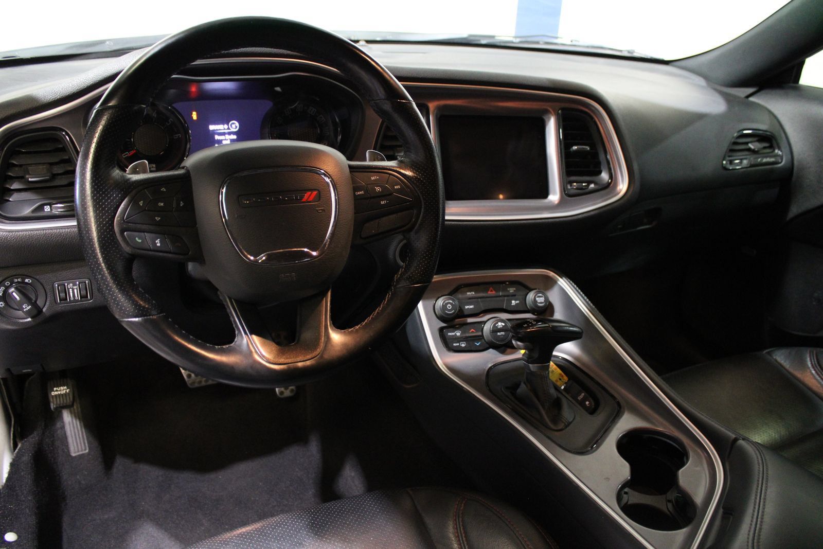 Used 2022 Dodge Challenger R/T w/ Blacktop Package RWD image 33