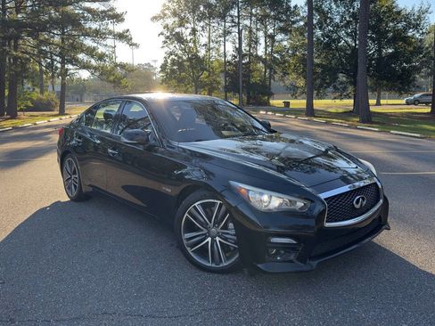 Used 2015 INFINITI Q50 Premium 4dr Sedan w/ Navigation Package image 3
