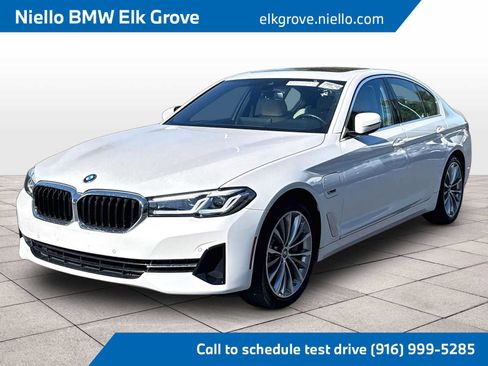Used 2023 BMW 530e w/ Convenience Package RWD image 1