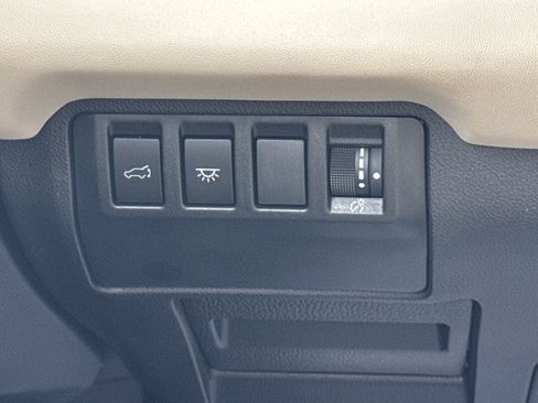Used 2025 Subaru Ascent Limited AWD/4WD image 6