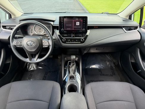 Used 2022 Toyota Corolla LE FWD image 15