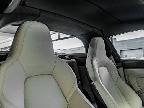 Certified 2024 Porsche 911 Targa 4S image 25