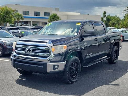 Used 2017 Toyota Tundra SR5 w/ SR5 Upgrade Package AWD/4WD image 29