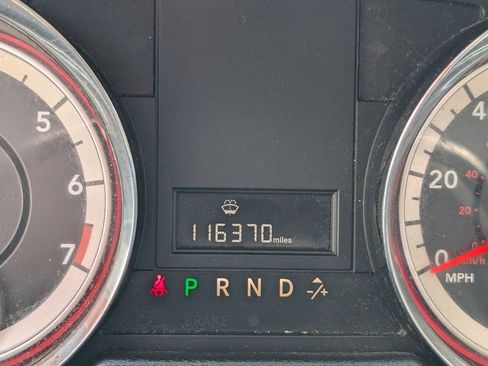 Used 2016 Dodge Grand Caravan SXT FWD image 24