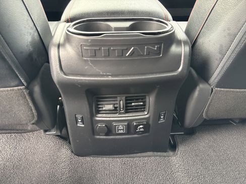Used 2021 Nissan Titan PRO-4X w/ Pro-4x Convenience Package image 10