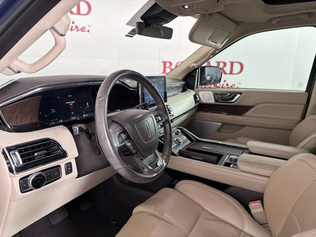 Used 2018 Lincoln Navigator Reserve w/ Technology Package AWD/4WD image 19