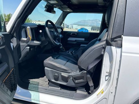 Used 2021 Ford Bronco Badlands w/ Sasquatch Package AWD/4WD image 10