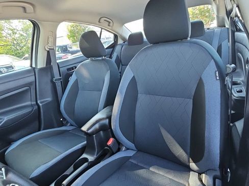 Used 2025 Nissan Versa SV FWD image 20