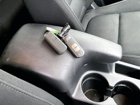 Used 2016 MAZDA CX-5 Touring image 16