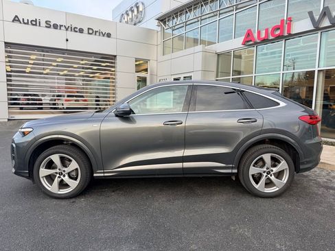 Certified 2025 Audi Q5 Premium Plus w/ Premium Plus image 3