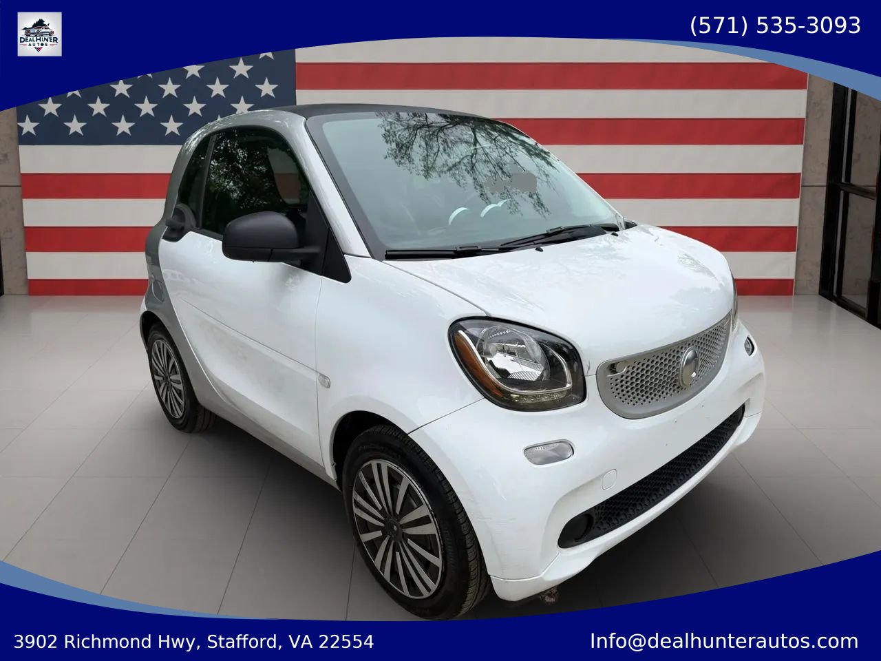 Used 2016 smart fortwo pure RWD image 3