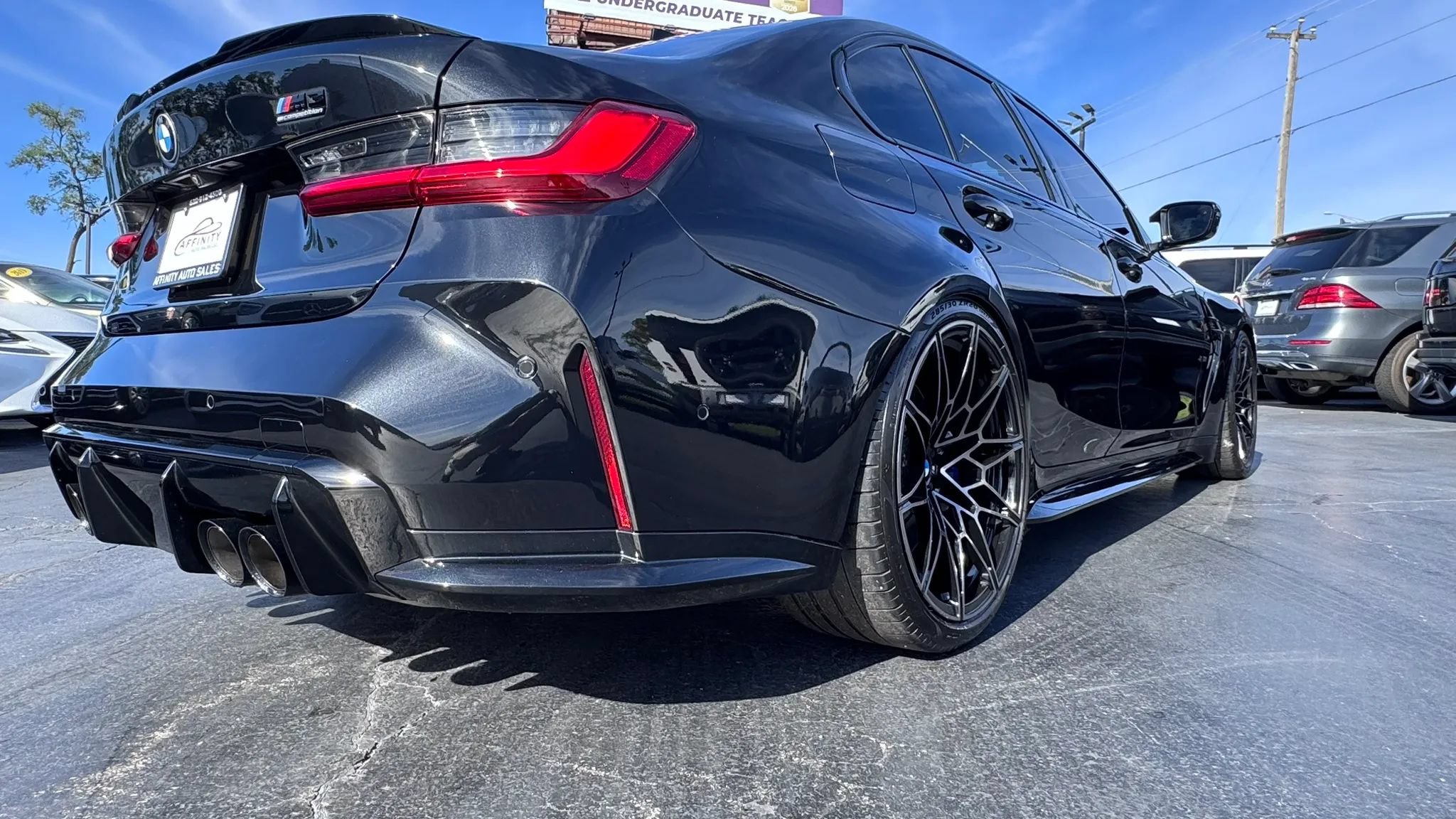 Used 2021 BMW M3 Competition w/ Executive Package RWD image 11