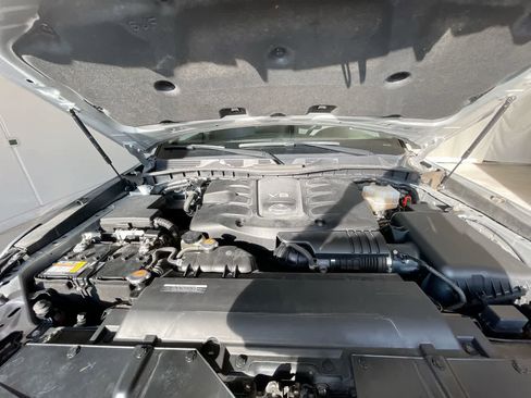 Used 2022 Nissan Armada SL w/ Captain's Chairs Package image 27