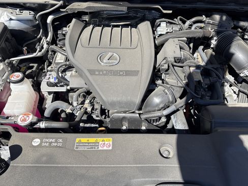 Used 2025 Lexus RX 500h F Sport image 33