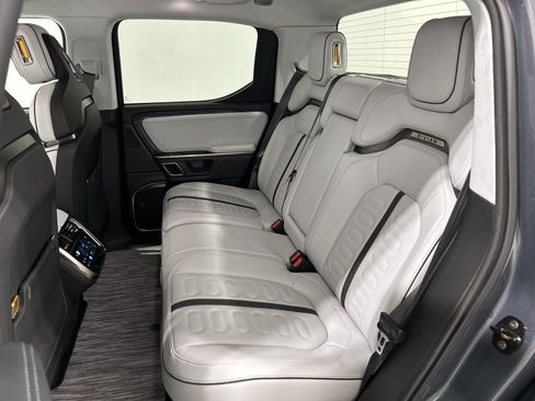 Used 2023 Rivian R1T Adventure AWD/4WD image 21