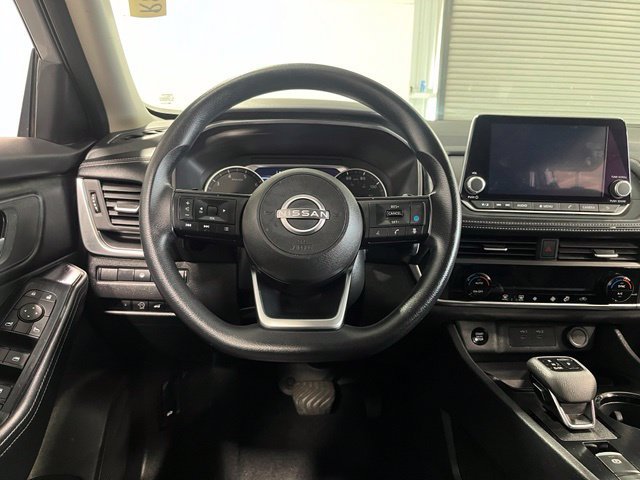 Used 2024 Nissan Rogue SV FWD image 22