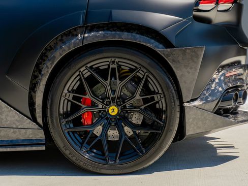Used 2025 Ferrari Purosangue AWD/4WD image 21